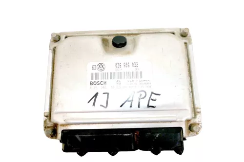 VW Golf 4 Steuergerät Motor1,4l 16V 55kw 75PS APE Motor 036906032