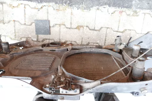 VW Passat 3B Schloßträger Kühler OhneKlimaanlage 3B0805594 1,8 T 1,9TDI (100317)