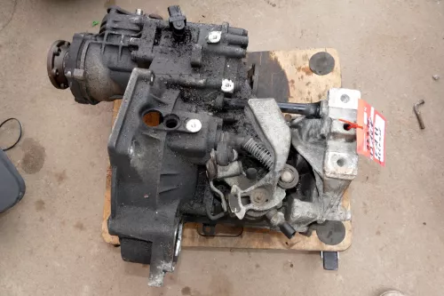 Golf 4 A3 Quattro Allrad Getriebe Schaltung vorne EAH / EWL 1,8 92kw (AGN Motor