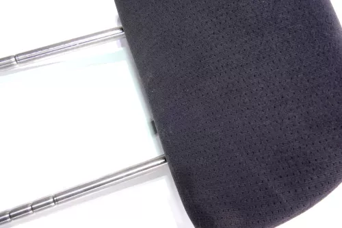 VW Golf 4 Bora Kopfstütze vorne oder hinten schwarz schwarzes Muster