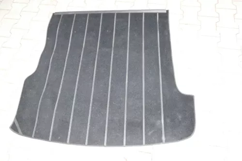 VW Passat 3B 3BG Avant Verkleidung Teppich Kofferraum Kofferraumteppich schwarz