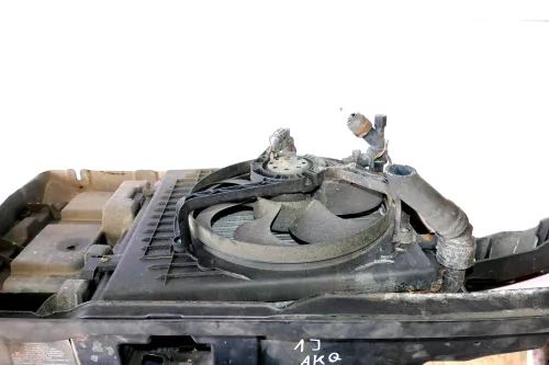 VW Golf 4 Bora Schloßträger Frontmaske 1,4l 55kw 75PS OHNE Klima (101545)