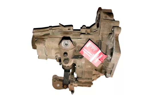 Golf 3 Getriebe CHV DGH 1,6 55kw 75PS (v. Motor AEA AEE) 165.000km(Anlasser vorn (101562)