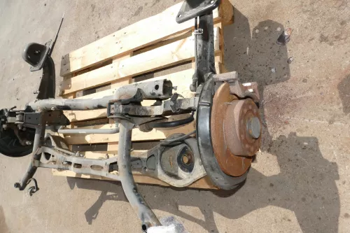 VW Touran 1T Achse hinten Hinterachse Achsträger Radlager Achsschenkel Achsnabe (101874)