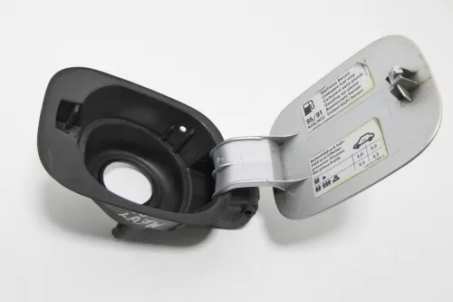 VW Golf 4 Variant Kombi Tankdeckel Deckel Tank Tankverschluß silber LA7W (101991)