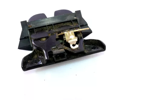 Audi A4 B5 Avant Heckschloß Schloß unten an Heckklappe 8D9827505E /F Fanghaken (102262)