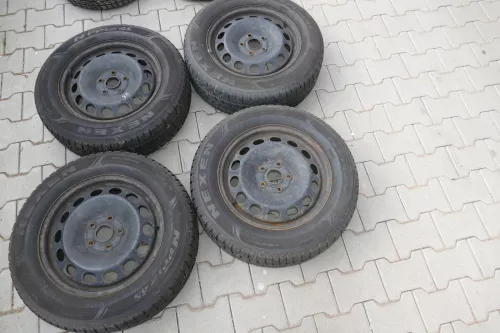 Audi A4 A6 Reifen M+S 215/60 R16 95H Felgen 6j x16H2 ET50    6,5mm