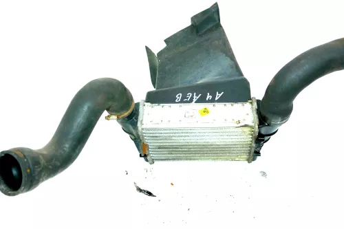 VW Passat 3B Audi A4 B5 Ladeluftkühler Ladeluft Kühler 1,9TDI 1,8T 058145805A A6