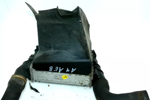 VW Passat 3B Audi A4 B5 Ladeluftkühler Ladeluft Kühler 1,9TDI 1,8T 058145805A A6 (102818)