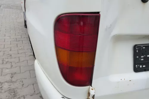 VW Caddy 9K Rücklicht hinten links Rückleuchte Heckleuchte Lampenträger (103265)