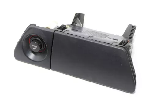 Audi A4 B5 Aschenbecher vorne 8D0857951B bis ca. Bj. 1999. (103467)