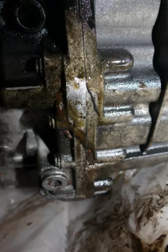 VW Passat 3C 2,0 TDI Getriebe Automatik 103kw 140PS HXS Gehäuseschaden Unfall (103930)