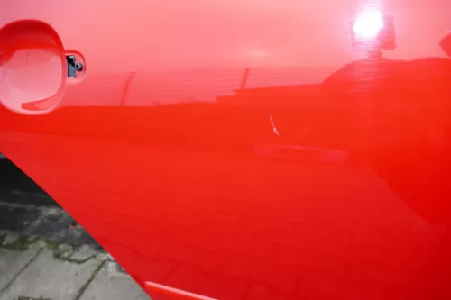 VW Bora Tür hinten rechts nur Limousine rot LP3G (ohne die große Scheibe) (103937)