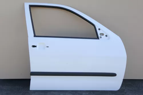 VW Polo Variant Kombi 6Kv oder Caddy 9Kv Tür vorne rechts weiß P1 L90E