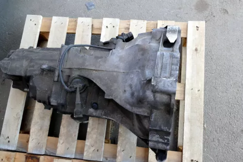 VW Passat 3B Audi A4 GETRIEBE DDU 1,8 20V 92kw 125PS (von Motor ADR) 167.000km