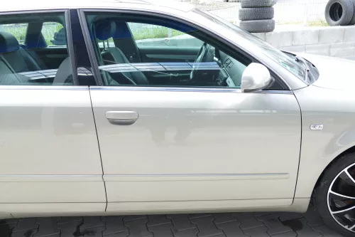 Audi A4 B6 8E Tür vorne rechts gelb beige LY1X Kombi+Limo(ohnejeglicheAnbauteile