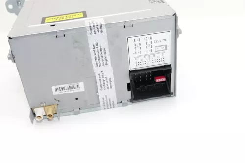 VW Golf 5 Radio CD Player Original RCD300 1K0035186AD MP3 mit Code (105238)