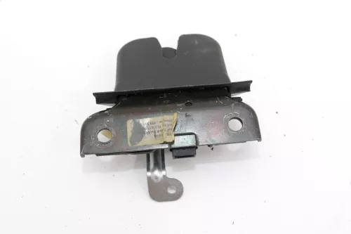 Audi A3 8L Heckschloß Schloß unten an der Heckklappe 8L0827505L (105572)