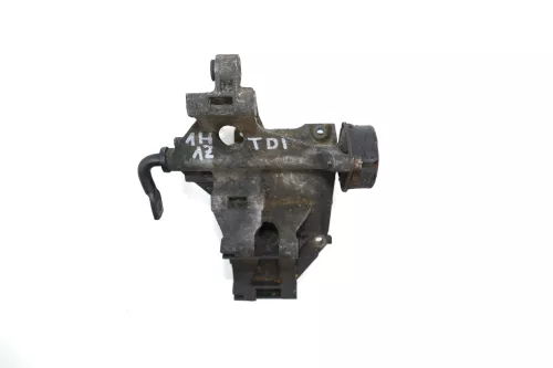 VW Golf 3 Halter Konsole Lichtmaschine Träger 1,9 TDI 90PS 028903139T  1Z AHU