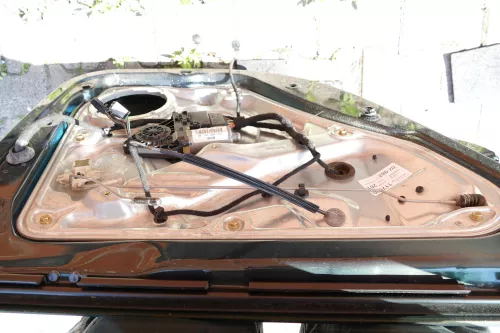 VW Passat 3B 3BG Kombi Variant Tür hinten links grün LC6N (105790)