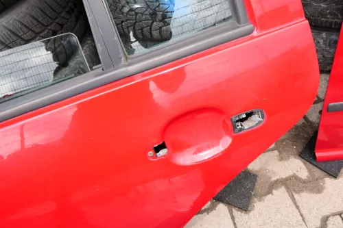 VW Golf 4 Bora Tür hinten links nur Kombi / Variant rot LY3D