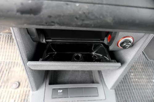 VW Touran 1T Aschenbecher Zigarettenanzünder vorne 1T1857961F 71N schwarz (106695)