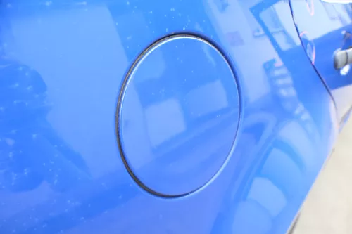 VW Golf 4 Limousine Tankdeckel Deckel Tank Tankverschluß blau LW5Z (107061)