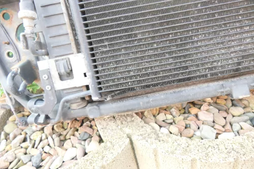 VW Passat 3B Schloßträger Klimaanlage 3B0805594N 2.3 5 Zylinder AGZ 150PS (107682)