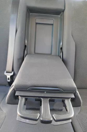 VW Passat 3C Kombi Avant Variant Sitz Rückbank Rücksitzbank Sitzfläche Sitze Ski (108379)