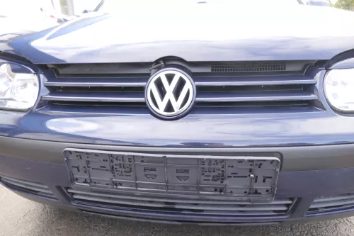 VW Golf 4 Grill Kühlergrill VW Zeichen Logo blau LA5G perlblau (108541)