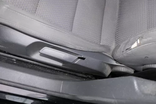 VW Golf 5 1K V Sitz Fahrersitz vorne links 4/5-Türer + Kombi  Sitzheizung (109017)