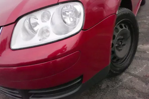 VW Touran 1T Stoßstange vorne Frontstoßstange Stoßfänger wein-rot braun LA3W (109572)