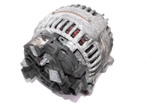 Golf 5 V Touran Lichtmaschine Generator 06F903023J 140A 1,9 TDI Freilauf A4 8E (109933)