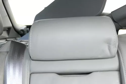 Audi A6 4F C6 Kopfstütze hinten Mitte Leder platin-Hell (grau) 49A