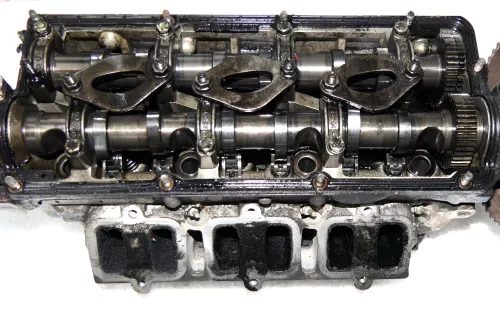 VW Passat 3BG Zylinderkopf Kopf Nockenwelle 2,5 TDI 132kw 180PS BDG rechts