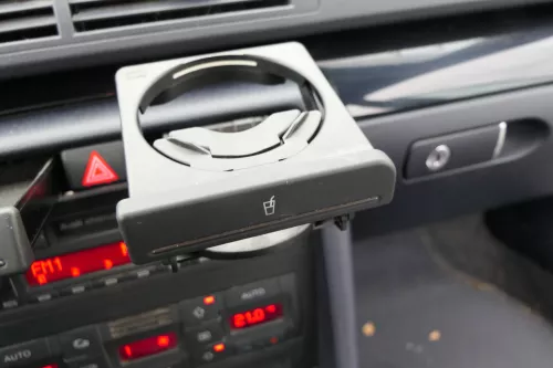 Audi A4 8E B6 B7 Becherhalter Dosenhalter Getränkehalter vorne 8E1862534J