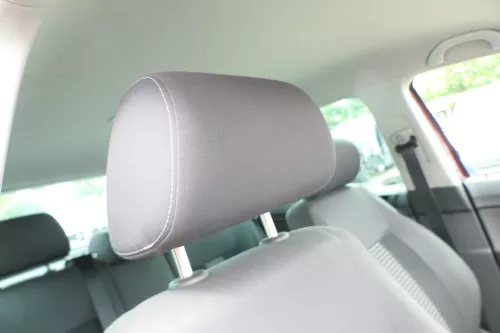 Polo 9N 9N3 Cross Fun Kopfstütze vorne oder hinten anthrazit weiße Näthe United (111116)