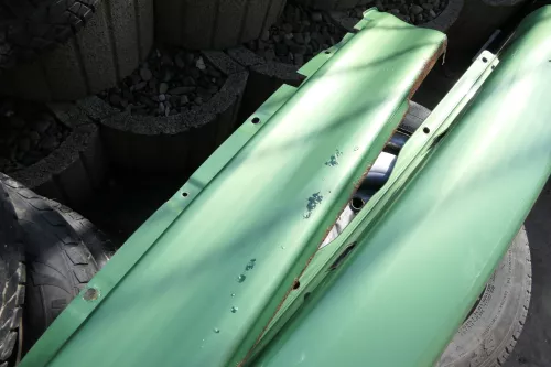 VW Polo 6N Stoßstange hinten 2-geteilte Heckstoßstange grün LA6P Stoßfänger (111307)