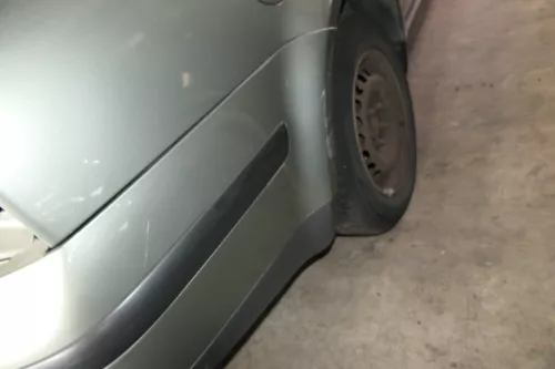 VW Passat 3BG 3B3 Limousine Stoßstange hinten Heckstoßstange grün LA6W (111410)