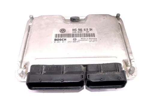 VW Polo 9N Steuergerät Motor Motorsteuergerät BAY 1,4 55kw 75PS 045906019BH TDI