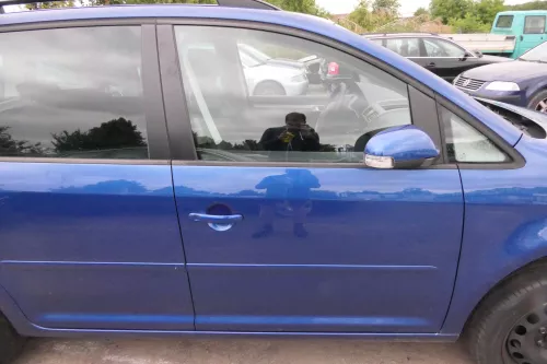 VW Touran 1T 1T3 Tür vorne rechts Beifahrertür blau LC5C- ohne Anbauteile