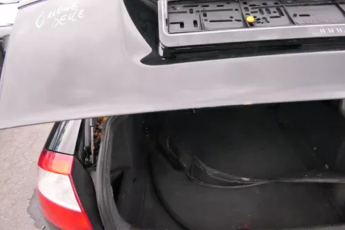 Audi A4 B6 8E Limousine Limo Heckklappe Klappe hinten schwarz LY9B Spoiler (112080)