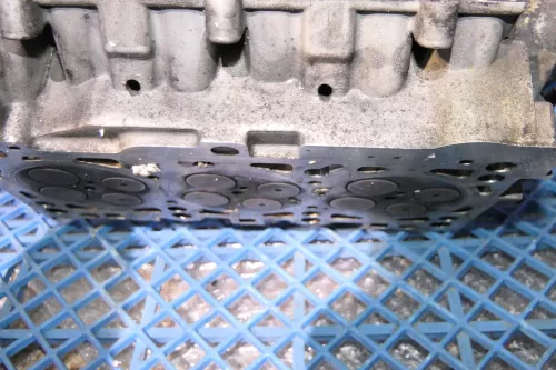 VW Passat 3BG Zylinderkopf Kopf Nockenwelle 2,5 TDI 132kw 180PS AYM AKE rechts (112280)