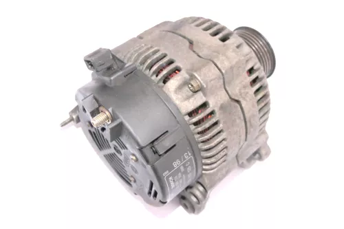 VW Golf 4 Audi A3 8L Octavia Lichtmaschine 90A 037903025C Generator Bosch
