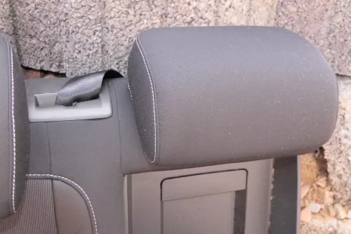 VW Golf 6 5K Kopfstützen Kopfstütze hinten in der Mitte mittig