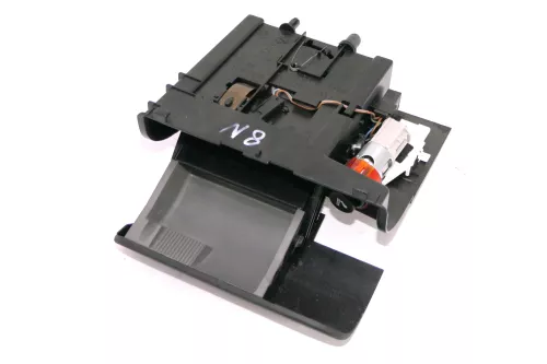 Audi TT 8N Aschenbecher vorne 8N0857951 schwarz (112837)