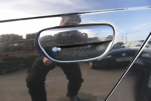 Audi A4 B7 8E Tür hinten links schwarz LZ9Y Kombi mit Scheibe und Rahmen (112996)