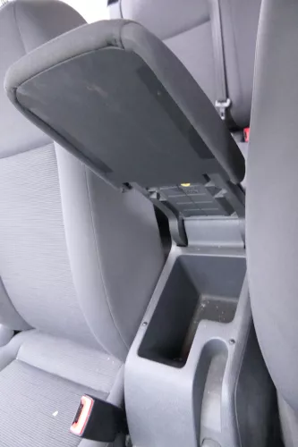 VW Golf 5 V 1K Mittelarmlehne Armlehne Lehne Mitte Original anthrazit verschieba (113370)