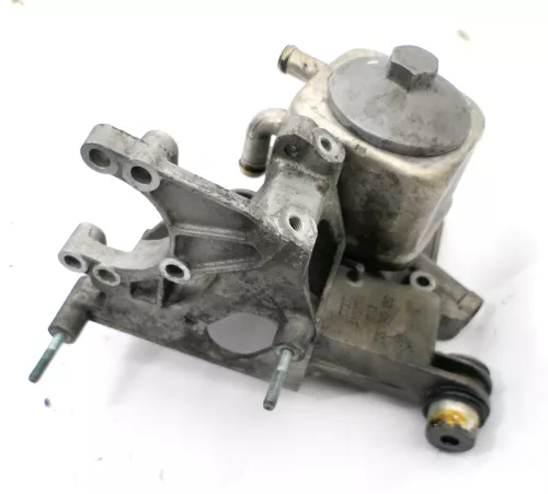 VW Passat 3BG Audi A4 A6 Ölkühler Halter 2,5 TDI Motor 150PS 110kw 059145169