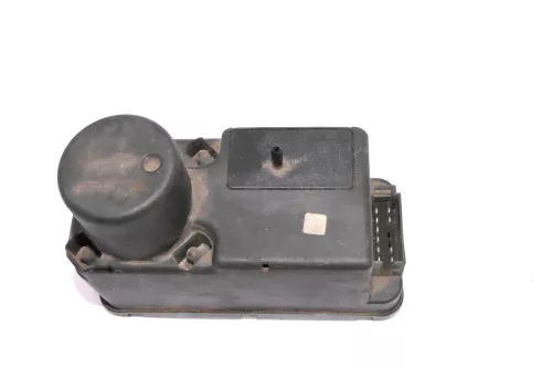 VW Corrado Passat 35i Pumpe Zentralverriegelung Steuergerät 357962257